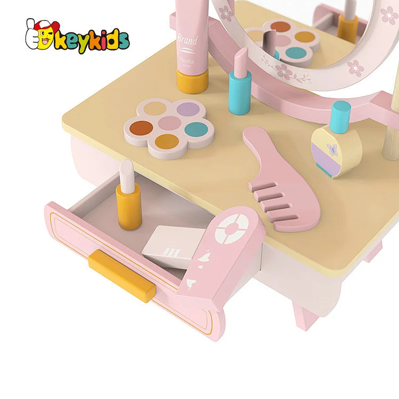 Factory OEM pretend play wooden kids makeup kit set toys for girls W10D519